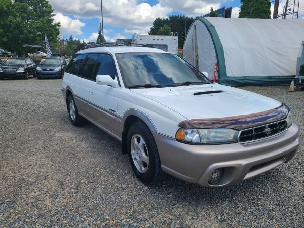 1999 SUBARU OUTBACK 5SPD MANUAL 2.5L 4 CYL AWD.( COLD A/C ) RUNS GREAT - $1,995 (AWESOME VALUE)63617234662147122