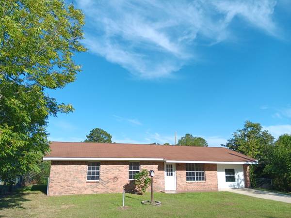 $139,900 / 4br - 1375ft2 - 4/1.5 Brick Kinsey /Dothan Owner Finance 8% down $1119. mth Just remod (dothan Kinsey)63765530865281121