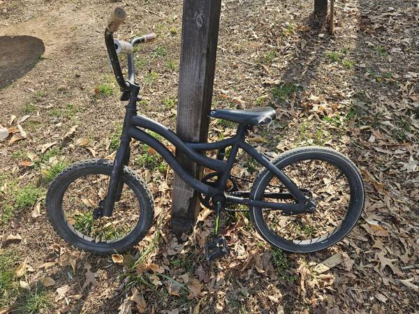 16" Kids Bike 1