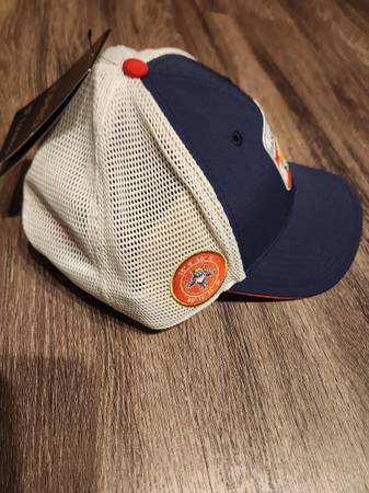 Hockey Hat NHL Florida Panthers OSFA & Hockey Sign Set Of 2 NEW - $55 (Pembroke Pines)63471413887361121