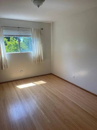 $2,440 / 2br - 750ft2 - Beautiful 2 BR, 1.5 Bath townhome (berkeley)64000753983745122