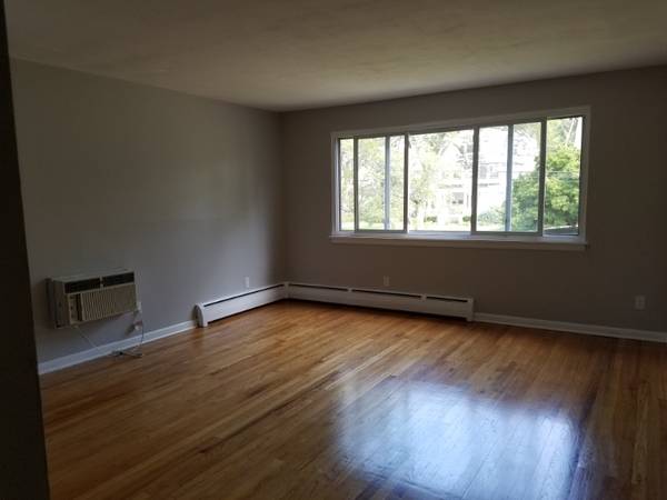 $1,575 / 1br - 800ft2 - Renovated 1BR  with AC - Steps from Yale (New Haven, CT)62947912869891124