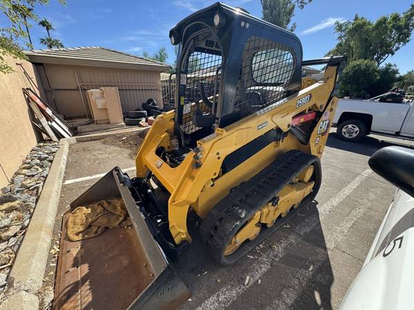 2022 Caterpillar 259D3 Track Loader Skid Steer 1