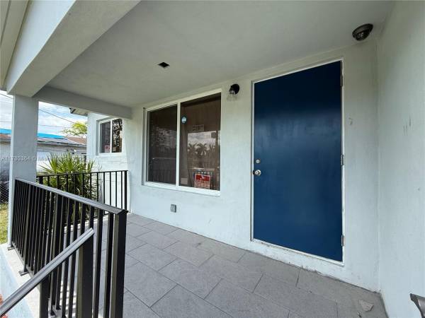 $3,300 / 3br - House for rent 3/2 (Miami)64001846721922121