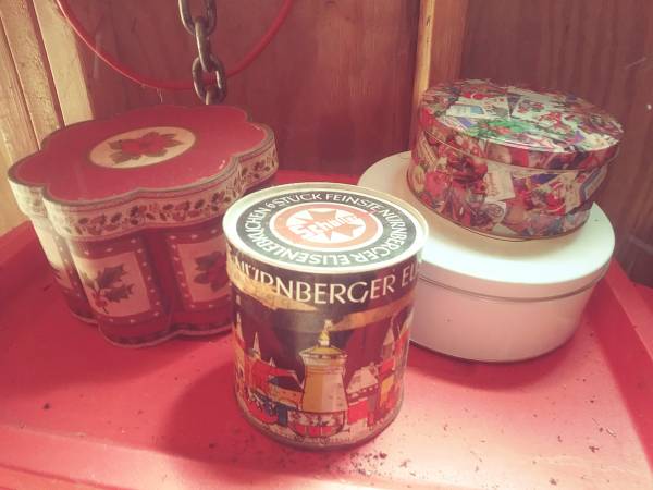gift tins 1