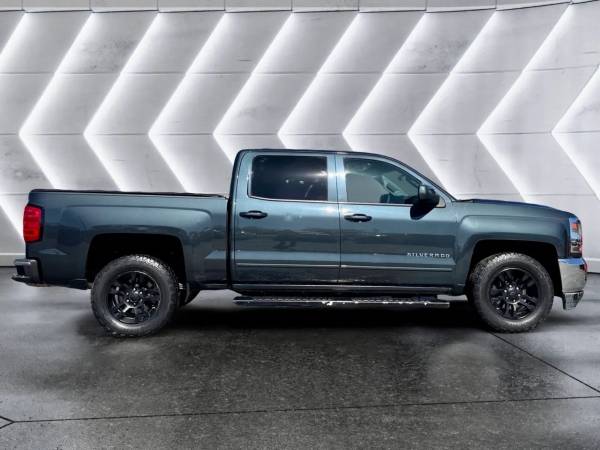 2018 Chevrolet Silverado 1500 Crew - Photo 4