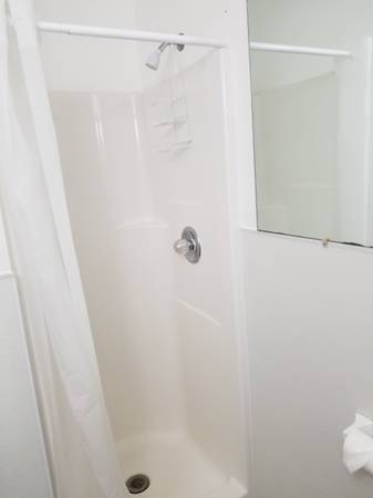 $1 / 2br - 1000ft2 - Room +bath avail. for Female (Port st lucie)63823722745473124