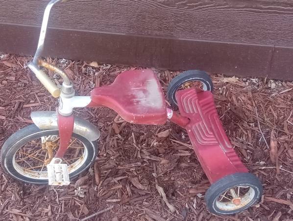 Vintage kids tricycle 1