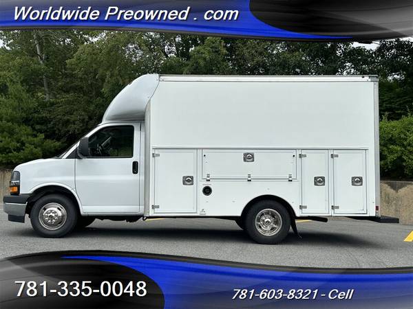 2020 Chevrolet Express 3500 12' Furgón de Servicio Utilitario, 45 mil millas, único dueño - $45,900 (South Weymouth)63486473209473122