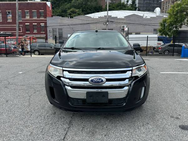 Ford - $5,900 (Bronx)63654710536963122