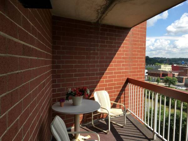 Gazebo, Laundry Suites, On-Site Maintenance 1