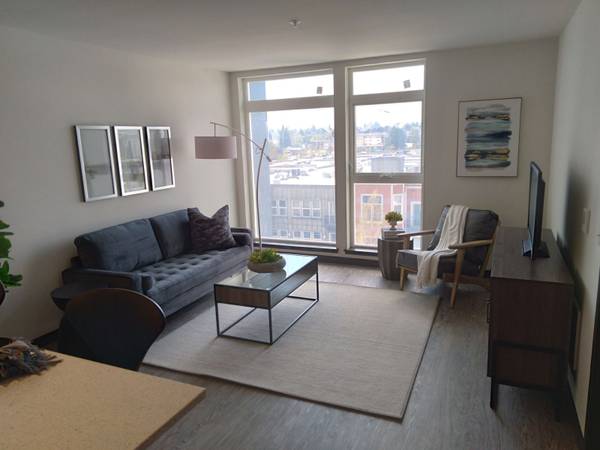 $1,599 / 506ft2 - Window Coverings, Controlled/Remote Garage Entry, Studio 1/ba (8612 Palatine Avenue North, Seattle, WA)63688352307587121