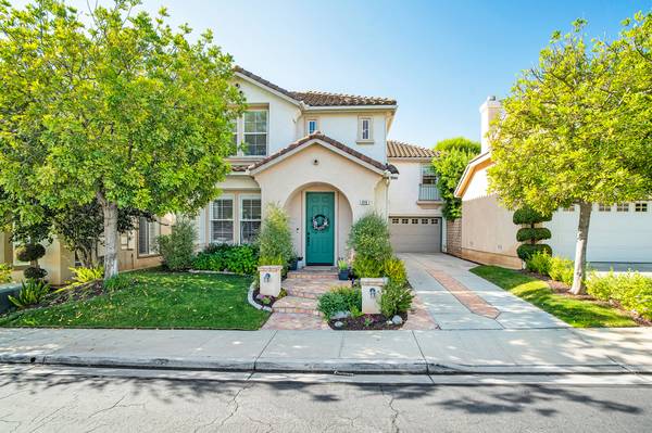 $985,000 / 4br - 2069ft2 - Guard-Gated Living with Pools, Parks & Trails in Long Canyon (Simi Valley)63736240799363122