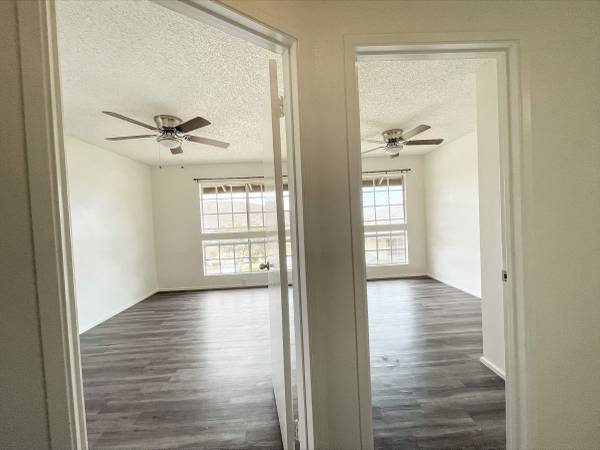 $2,167 / 2br - 635ft2 - Public Transportation, On-Site Maintenance, Refrigerator (Waipahu)63939536227203121