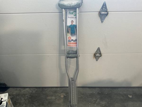 CRUTCHES  (new) 1