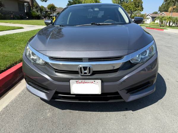 2016 Honda civic lx - $11,000 (Bell gardens)63623926903425121