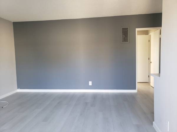 $2095.00 / 1br - 620ft2 - COMING SOON 10/28 *Top unit -Elevator63998152885123124
