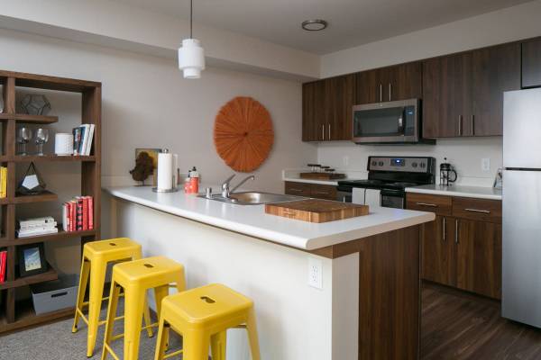 $1,634 / 1 hab. - 549 pies² - ¡Vida asequible y comodidad en Lynnwood! 1 dormitorio $1150+3 meses. ¡GRATIS! (3720 196th St SW, Lynnwood, WA)63808059116417120