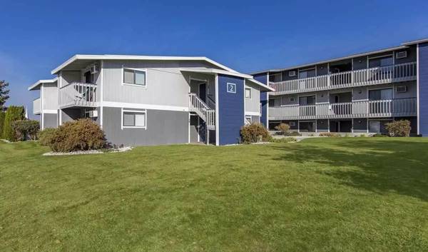 $1,295 / 2br - 850ft2 - We love your pets! They'll love our community! Tour today! (Moses Lake - Montlake Park)63793059804931124