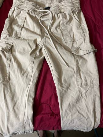 Caki pant 1