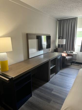 $1.000 / 1 habitación - Habitación en alquiler / Dakota Inn (Minot)63180358165635122