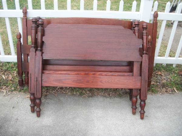 Twin bedpost frames 1