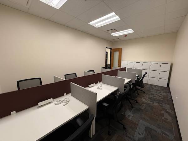 $158 Get Your Foot In The Door Of the Business World With Coworking!!! (Hoffman Estates)63898985705090120