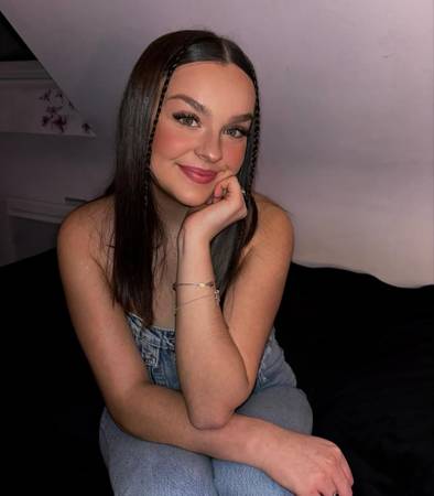 Skilled Oil Massage Therapist Available for Relaxation Sessions 1