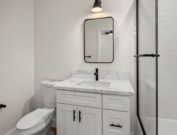 $2,695 / 2br - Easy Access To The 15, 805 & 8 Freeways | Two Bedroom in Perfect Loc (San Diego)63865591252483124