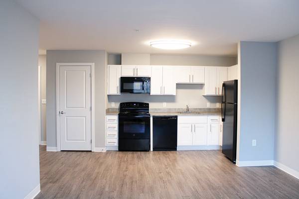 $1,052 / 2br - Veteran Apartments Available: 2 & 3 Bedrooms in Cold Spring Lane (Baltimore)63694891835395120