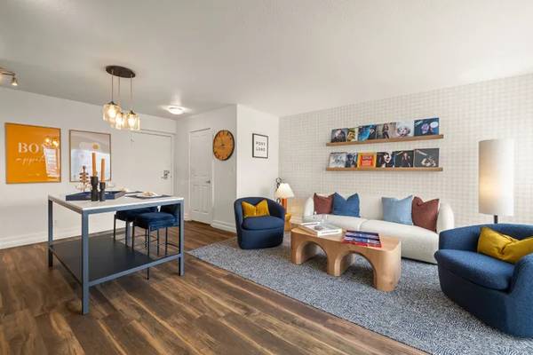 $1,275 / 1br - 568ft2 - ¡Excelente precio de 1 dormitorio/1 baño con excelentes VISTAS! ¡Oferta especial de $250 de descuento!63831607361667121