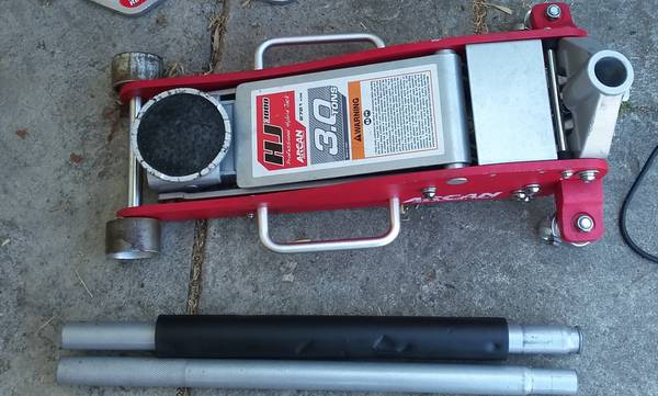 HJ3000 ARCAN car jack 3 TONS 1