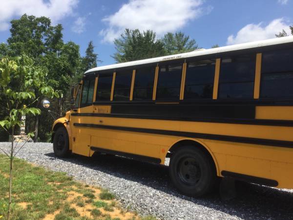 2008 FREIGHTLINER/THOMAS BUS, corta longitud - $4,200 (Lexington)63439970600323124