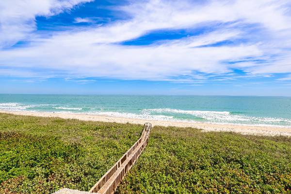 $5900.00 / 3br - 1747ft2 - Oceanfront Luxurious 3 Bed/2.5 Bath Condo on N. Hutchinson Island - Av63867048528131122