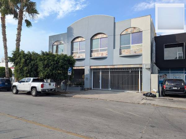 En venta: Edificio clínica con instalaciones en zona rio 1