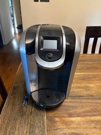 Keurig 2.0 Single Serve Coffee Maker, Excellent Condition 1