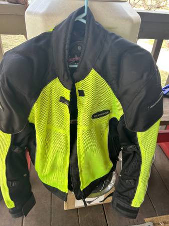 Ladies Med 10-12 Tourmaster Motorcycle Jacket 1