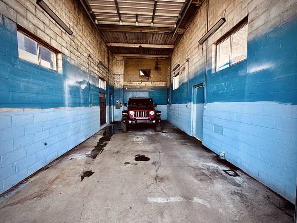 $395 / 512ft2 - Tall door Workshop Garage $395/Month  FREE WIFI (Muskegon)63783167707907124
