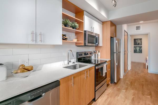 $1,295 Pelota nueva. Vida nueva. ¡Aquí en Meridian Lofts! (Sureste de Portland, Mt Tabor, Hawthorne)63831465151235121