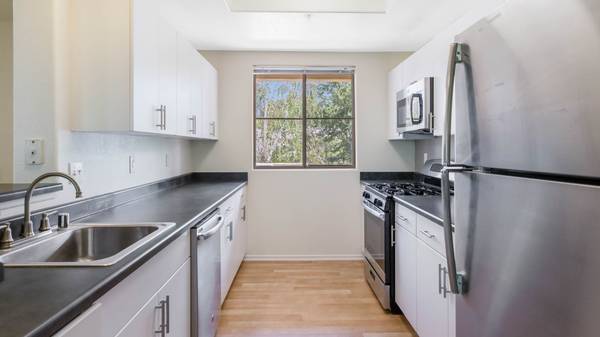 $2,960 / 2br - ¡PRÓXIMAMENTE! VIVIENDA EN PRIMER PISO + GARAJE!63701185716353120