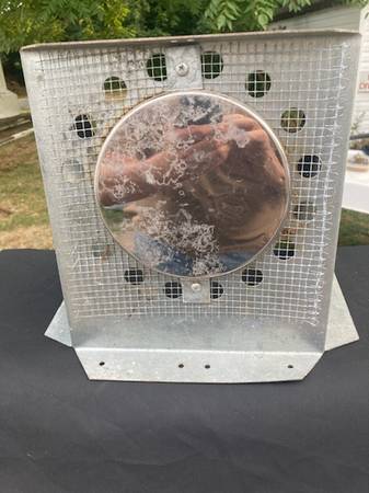 Wall support for chimney pipe 1