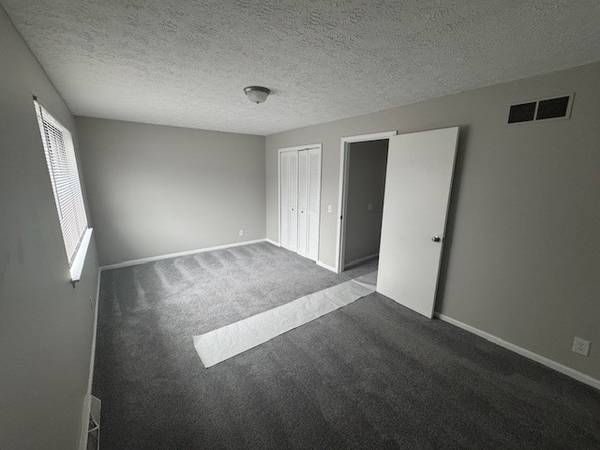 $1299.00 / 2br - 1100ft2 - Charming 2 Bed Townhouse in North Canton | 2 Bath | $1299/mo63661026580865121