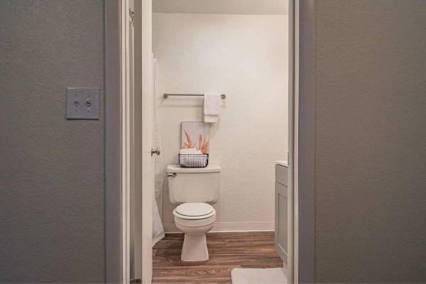 $1,175 / 1br - 480ft2 - Air Conditioning, High Speed Internet Access, Laundry Facility, Pool63794845808899124