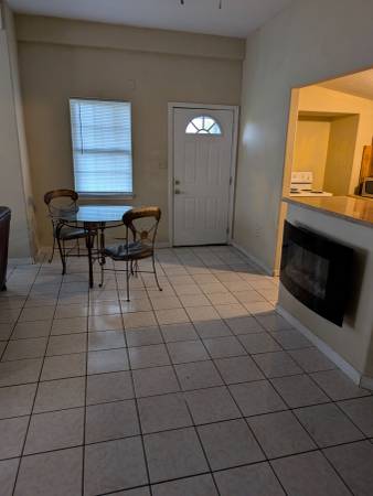 $400 / 2br - Weekly rental close to Texas city refineries (San Leon)63986918584834122