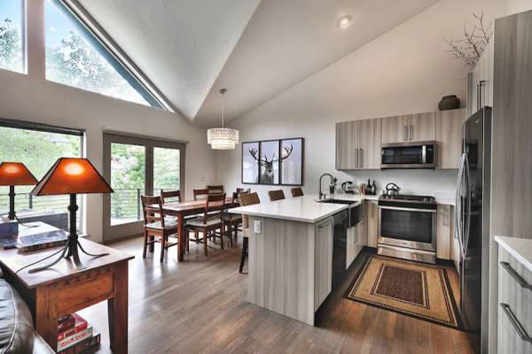 $1 / 3br - Ubicación perfecta en el casco antiguo/Deer Valley. Te encantará aquí. (Park City, UT)63969054270595123