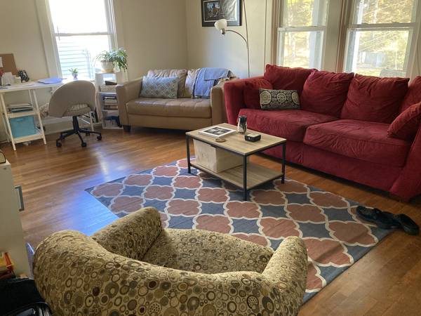 $600 / 1br - Cozy Apt in Quiet Neighborhood (Syracuse)63982983588227120