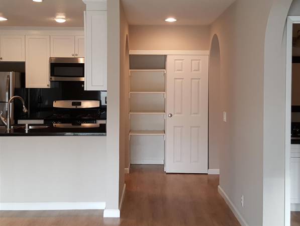 $2,950 / 1br - Carlsbad living! 3 Lagoons, Beachside, W/D Included!> Walk to Surf! (Carlsbad Village)63657276263553123