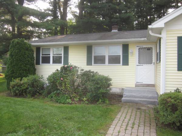 $2,995 / 3br - Spacious Ranch Home with Garage and private rear yard (Greenland)63986777317378121
