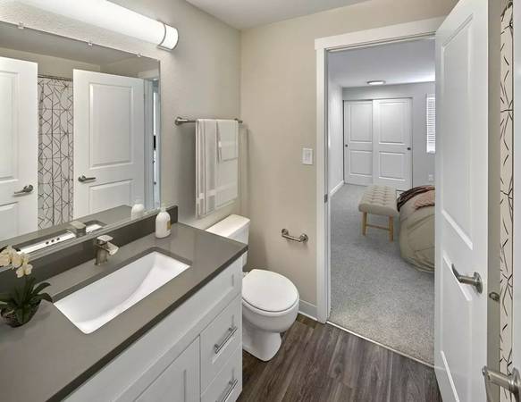 $2,478 / 2br - 945ft2 - Beautiful and bright 2 bd 2 ba! Don't miss out on this stunning view (Edmonds - Edmonds Waterfront Center)63688479900291124