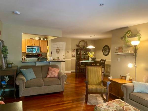 $2,145 / 2br - 1081ft2 - Apartment for rent. 2 beds, 2 baths, 1081sqft. with indoor heated Garage (Manchester)63931790905731124